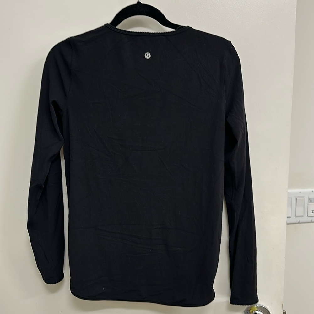 Lululemon Drape front black long sleeve